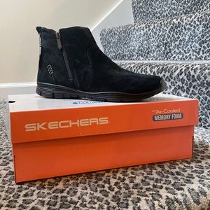 Skechers black bootie